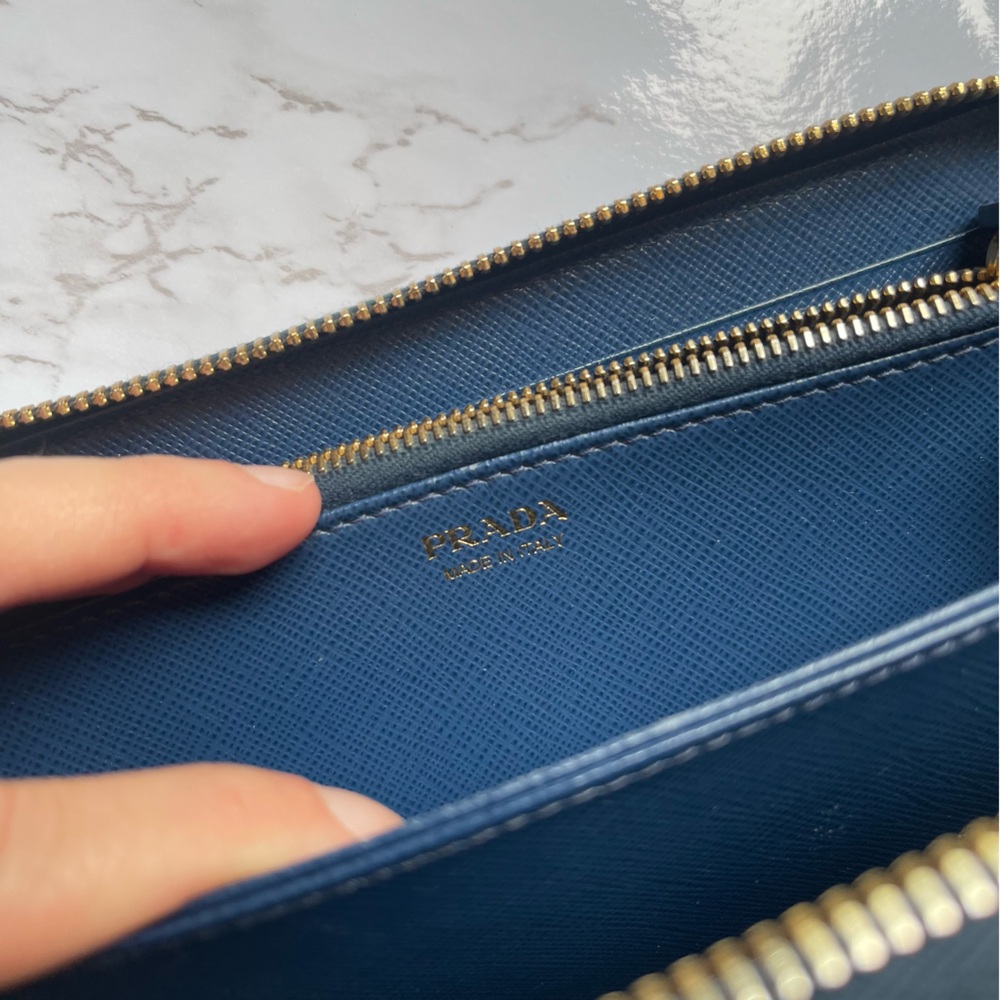 PRADA Saffiano Leather Navy Blue Large Zip Around Wallet Zippy Gold Logo - Picture 9 of 11